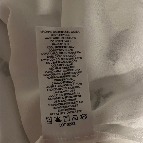 NWT Women's Hilary Radley Black and White Floral Women's Tee Size XL - Picture 6 of 11